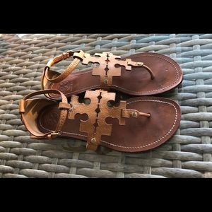 Tory Burch Shoes - Tory Burch Phoebe Flat Thong Sandal Tan Leather. Tory Burch Shoes - Tory Burch Phoebe Flat Thong Sandal Tan Leather.
